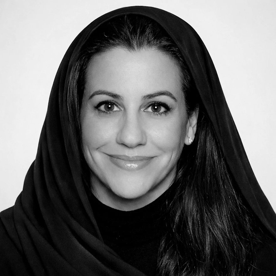 Dr. M. Amparo Díaz-Llairó